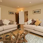 Whimhowe * ווינדרמר